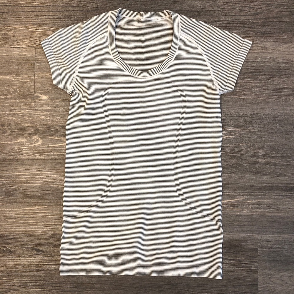 Lululemon swiftly tech short sleeve shirt